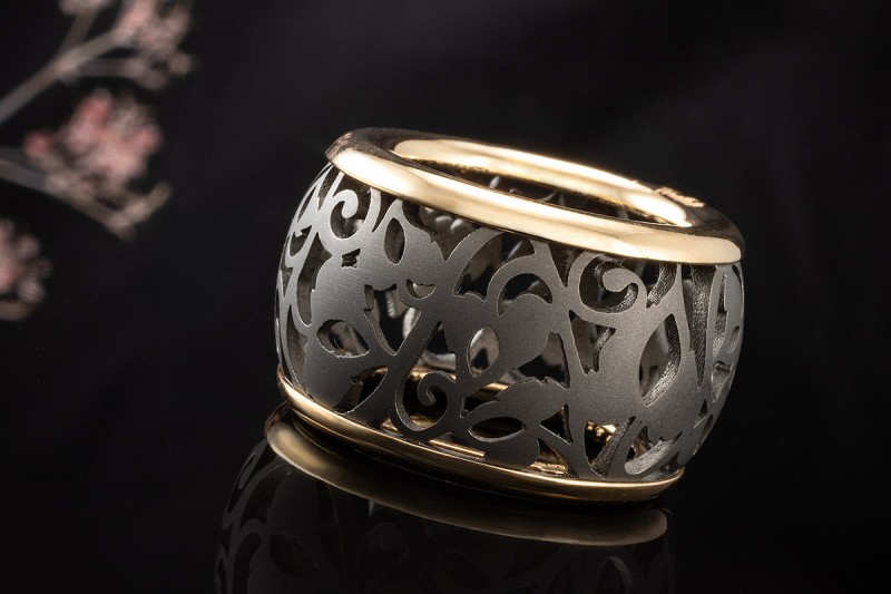 Pomellato Ring Arabesque Graue Titan Arbeit in Roségold 750 Ringgröße 53 