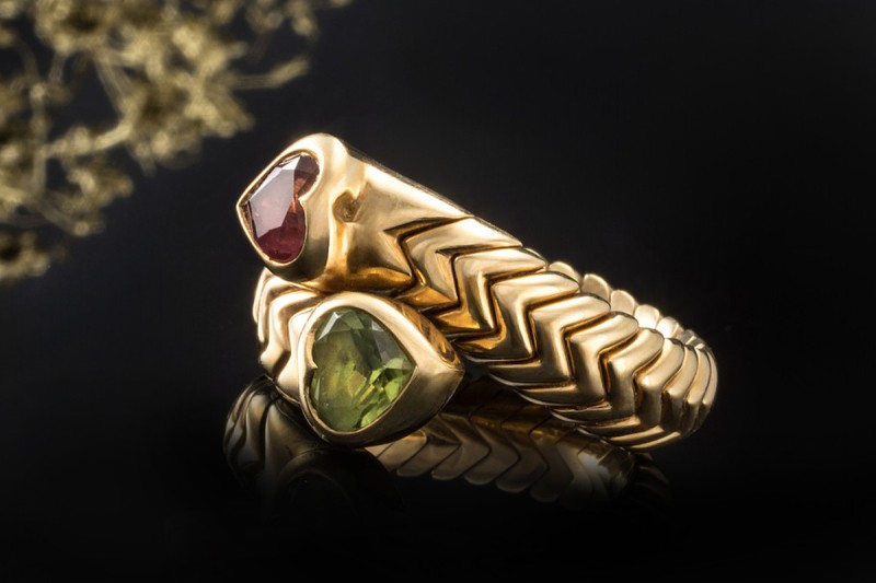 Bvlgari Spiga Herz Ring mit Rubellit Peridot Flexibel in 750er Gelbgold 