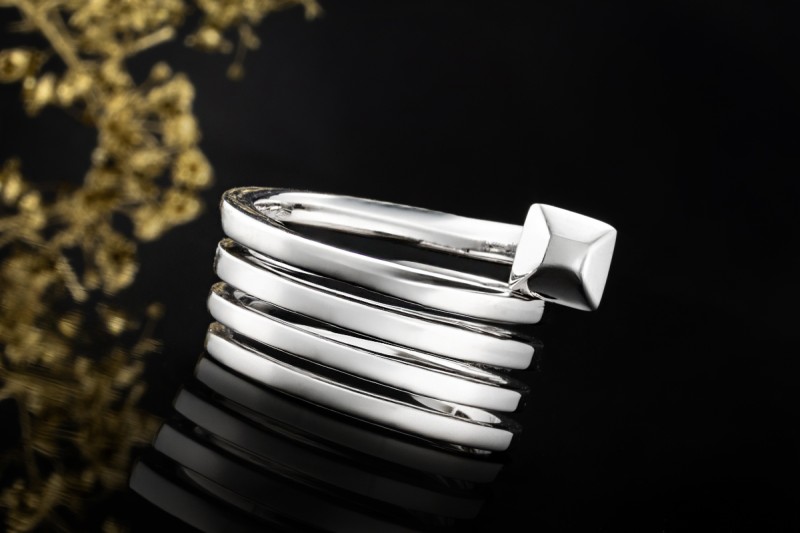 Gucci Chiodo Nagel Ring mit 4 Reihen Massiv in 750er Weißgold Größe 56 