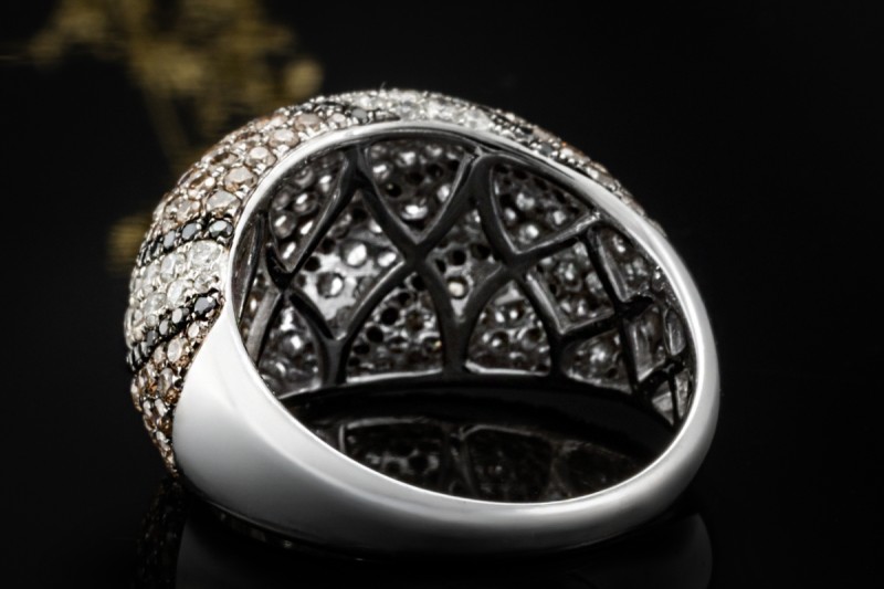 Cocktailring Ring Diamant Arbeit Weiß Braun Schwarz in 750er Weißgold 