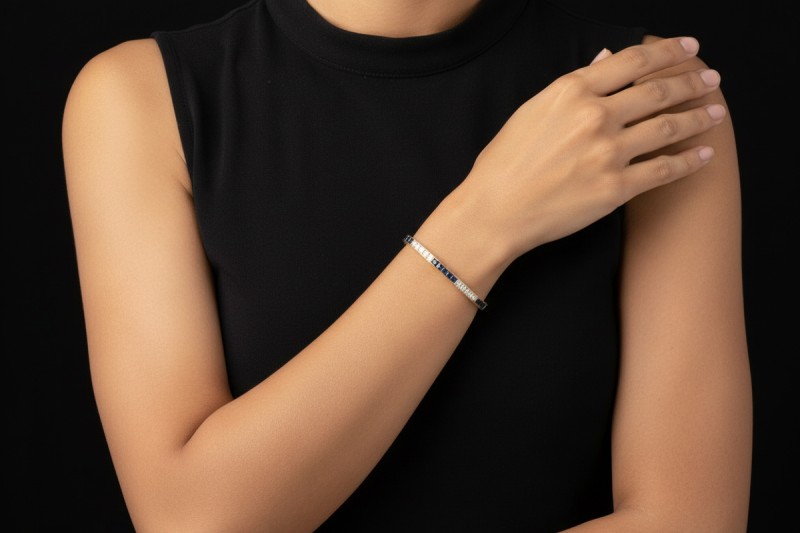 Armband Saphire und Diamanten eckig Tennisarmband Blau Weiß Gelbgold 750 