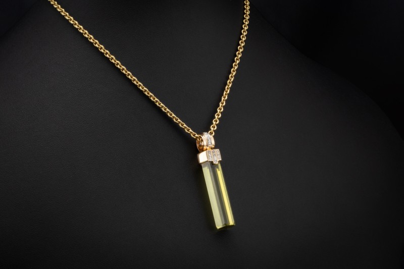 Langer Anhänger Hexagonaler Heliodor und Diamanten in Roségold Arbeit 