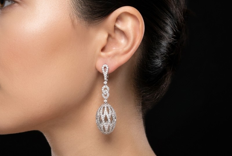 Große ovale Ohrhänger Ohrstecker mit 7 Carat Diamanten in 750er Weißgold 