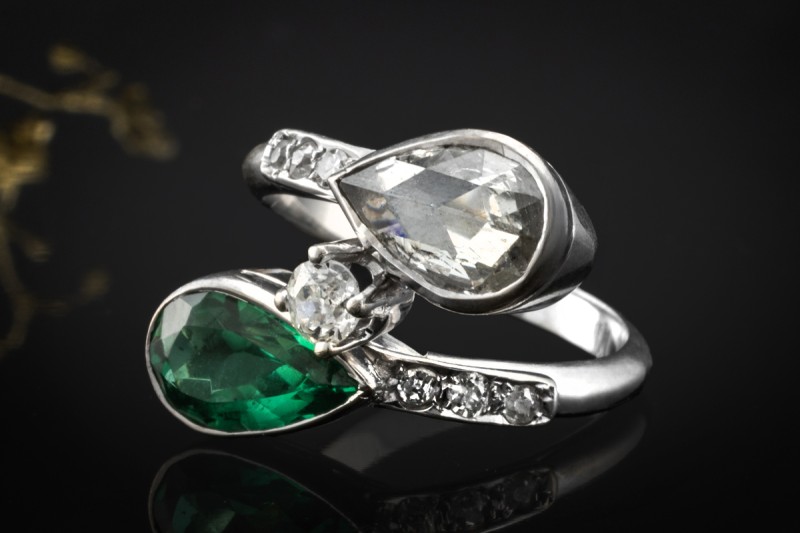 Vintage Tropfen Ring Turmalin und Rosenschliff Diamant in 750er Weißgold 