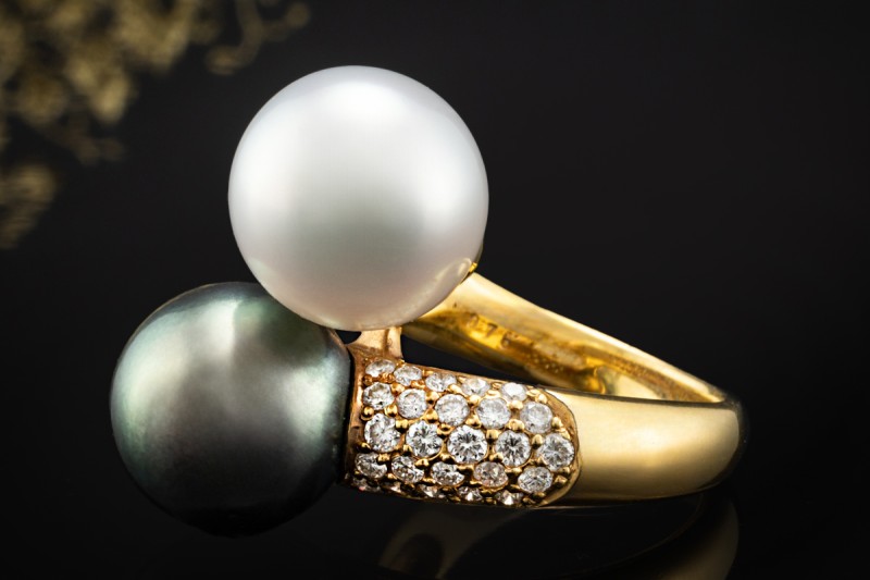 Perlen Ring Südsee und Tahiti Zuchtperle mit Diamanten in 750er Gelbgold 