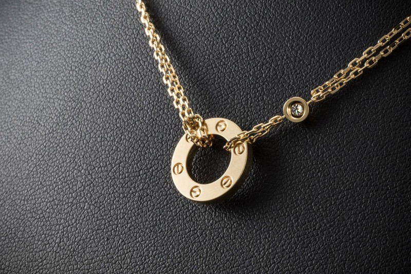 Cartier Love Collier Kette mit Anhänger 2 Diamanten in 750er Gelbgold 