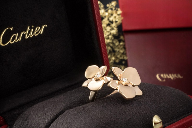 Cartier Ring Caresse d'Orchidées Blume mit Diamanten in 750er Roségold 
