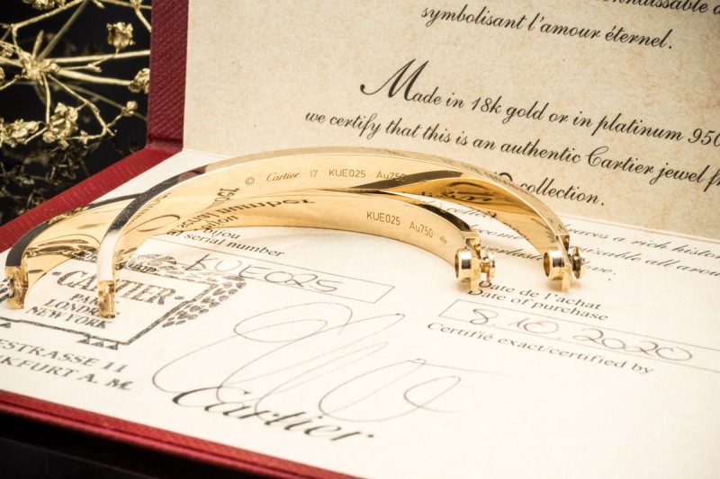 Cartier Love Armreif Armband Neues Modell in Gelbgold 750 Gr 17 Full Set 