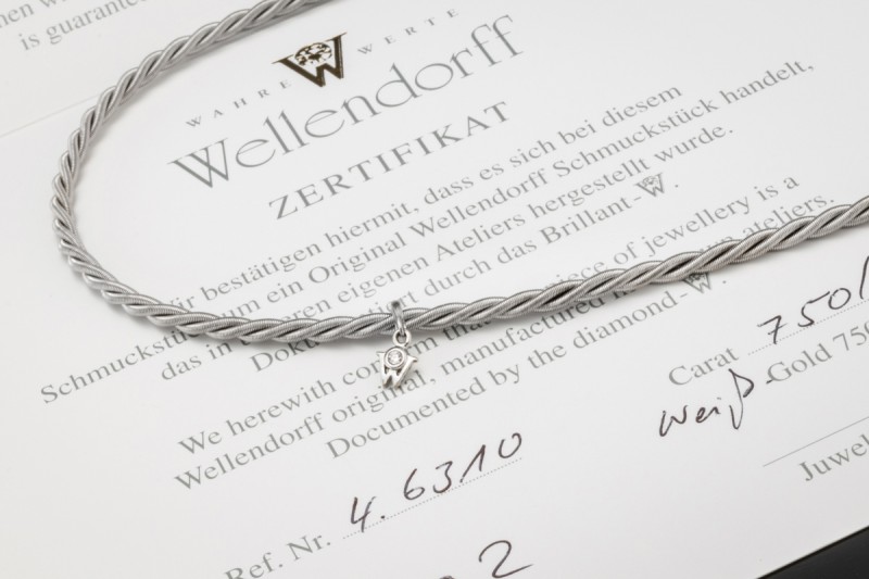 Wellendorff Collier Silky Seidenkordel Kette in 750er Weißgold Full Set 