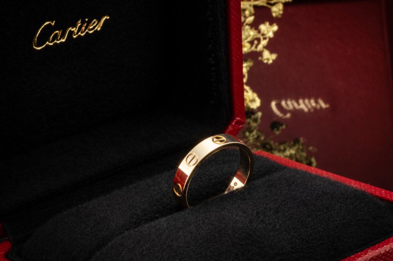 Cartier Love Ring Kleines Modell Massiv in 750er Gelbgold Größe 51 