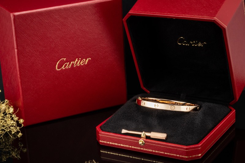 Cartier Love Armreif Armband Bracelet 750er Rotgold Neues Modell 20 OVP 