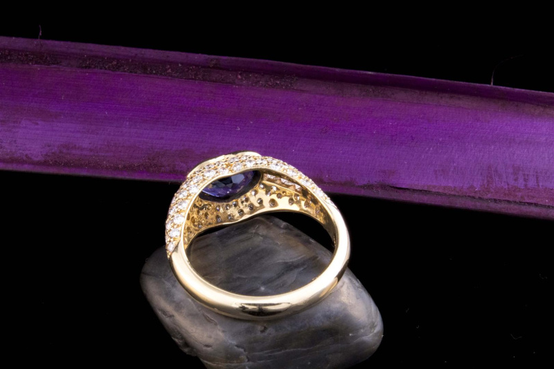 HANS DIETER KRIEGER Ring HERZSCHLIFF SAPHIR Kornblumenblau 750 Gold 