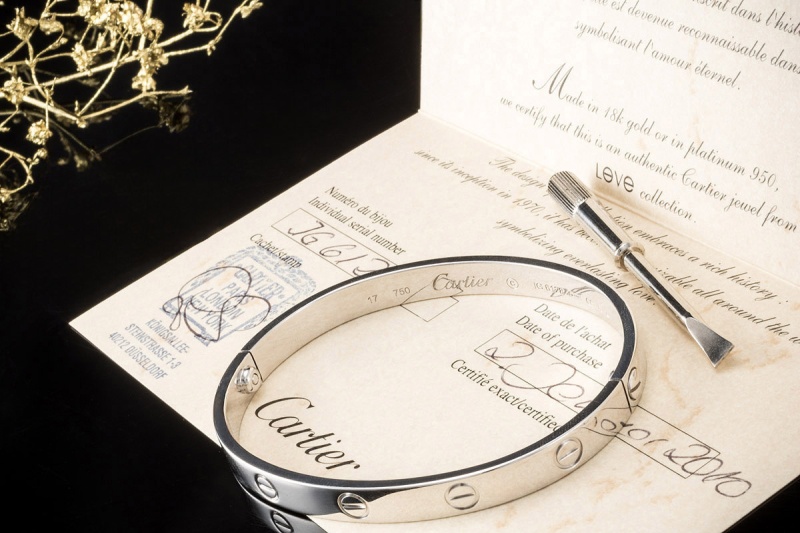 Cartier Love Armreif Armband Bracelet in 750er Weißgold Größe 17 cm OVP 
