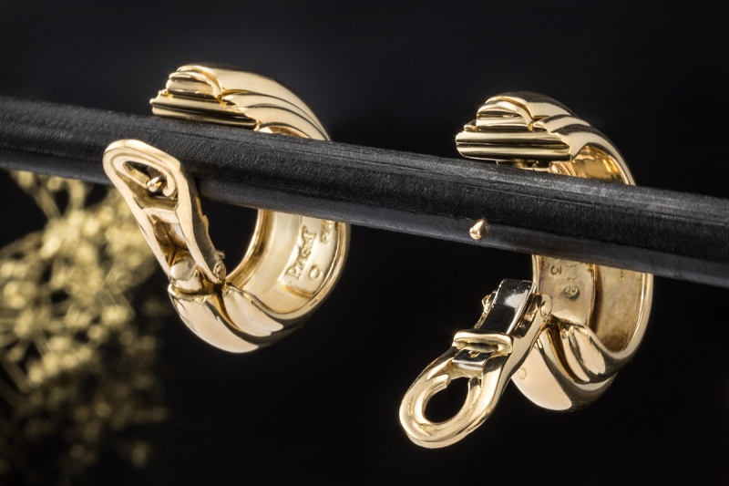 Piaget Possession Ohrringe Creolen Bewegliche Ohrstecker in Gelbgold 750 