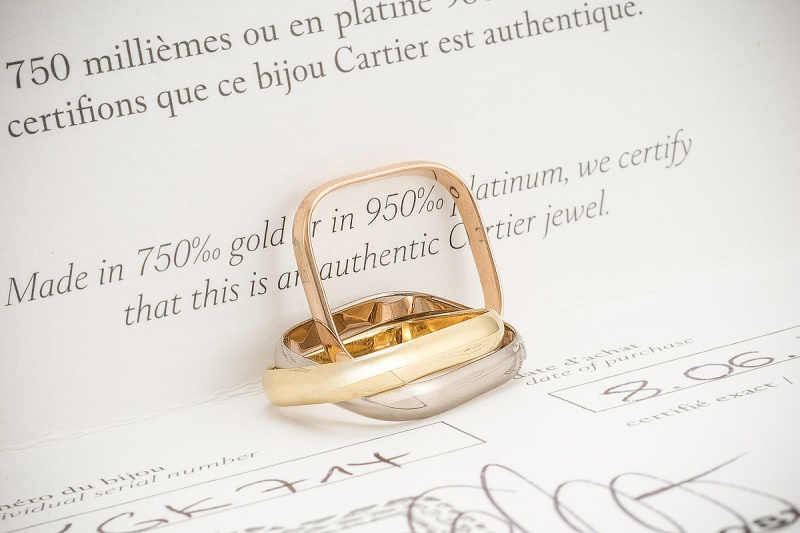 Trinity de Cartier Ring in Kissenform Klassisches Modell Gr. 54 Gold 750 