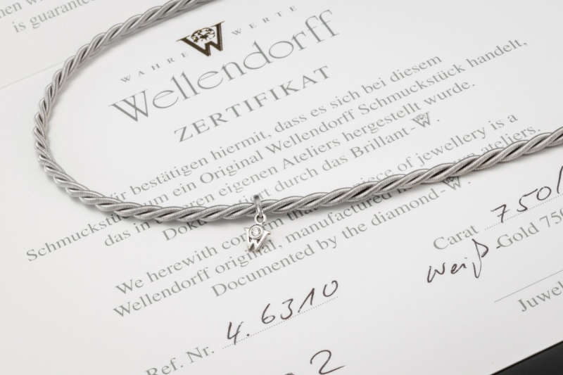 Wellendorff Collier Silky Seidenkordel Kette in 750er Weißgold Full Set 