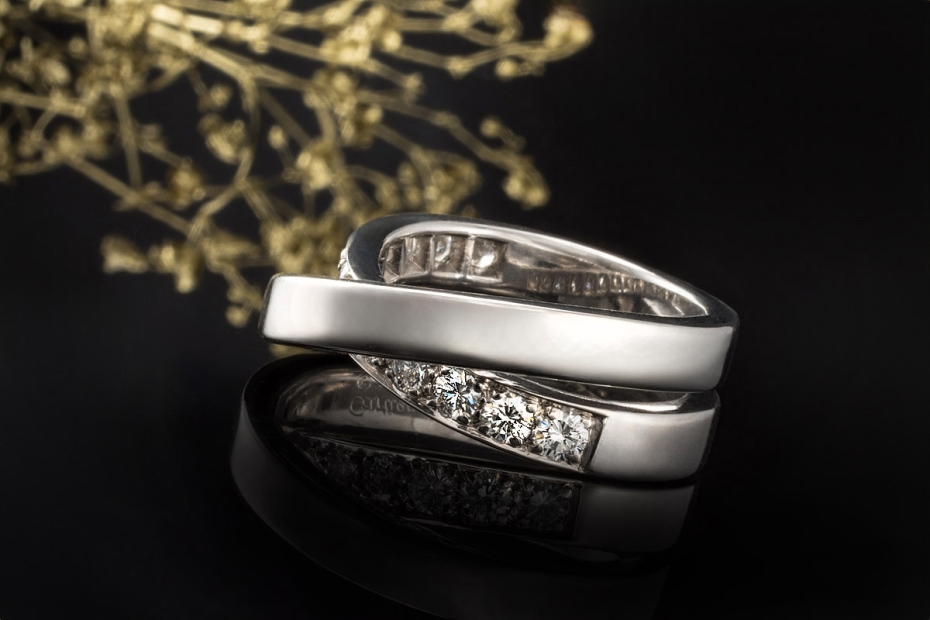 Cartier Paris Ring Nouvelle Vague mit Diamanten 750er Weißgold Größe 59 
