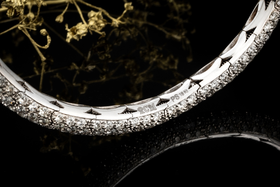 Flexibles Armband 10 Carat Diamanten Federnder Armreif in 750er Weißgold 