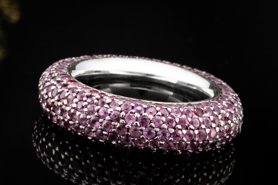 Memoire Ring mit Pavé Amethyst rundum massiv in 750er Weißgold Größe 56 