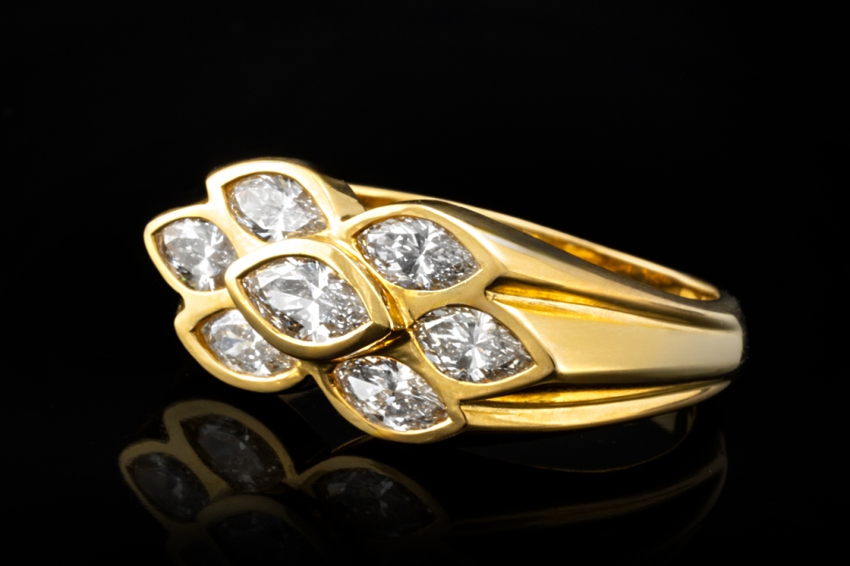 Stilvoller Ring Diamanten im Navette und Tropfenschliff in Gelbgold 750 