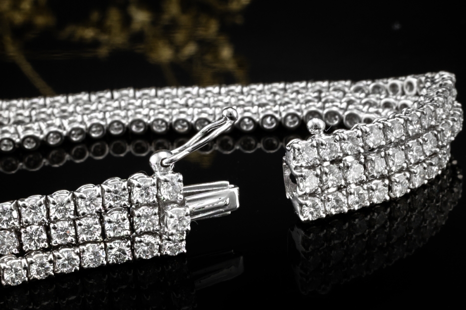 Crivelli Dreireihiges Tennisarmband mit 8,25 Ct Diamanten 750er Weißgold 