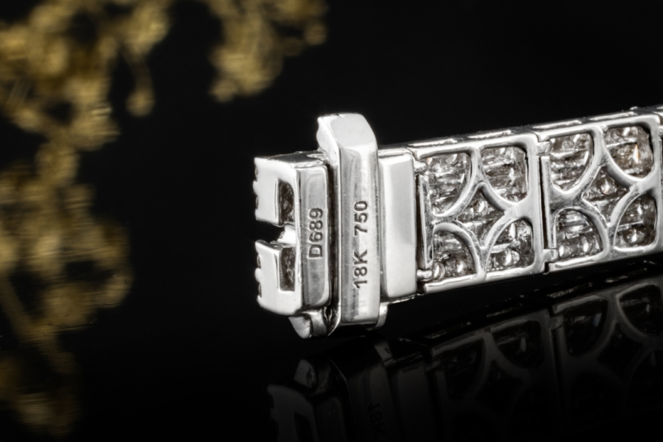 Kreatives Design Armband Klassiker mit Baguette Diamanten 750er Weißgold 