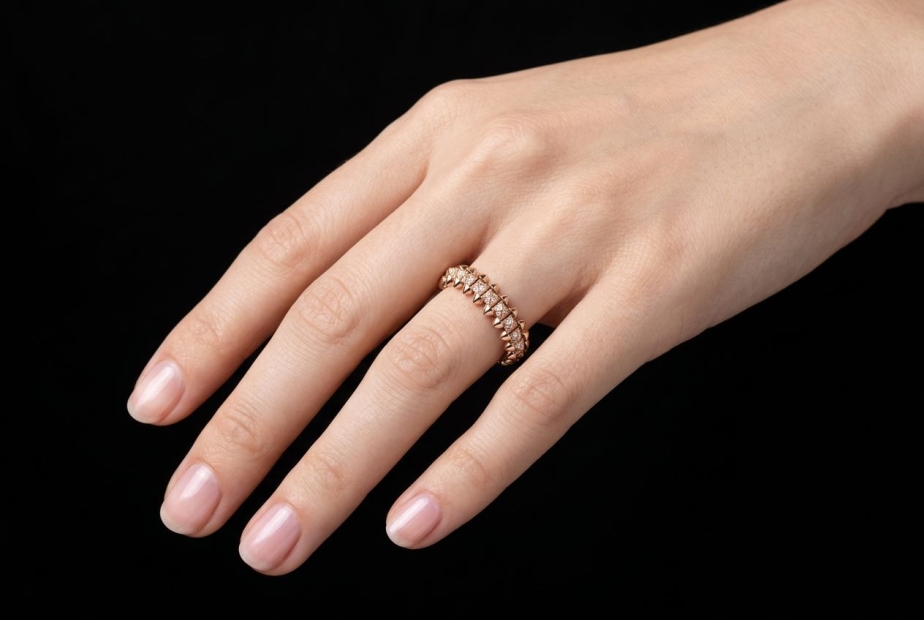 Clash de Cartier Ring Kleines Modell mit Diamanten in 750er Roségold 55 