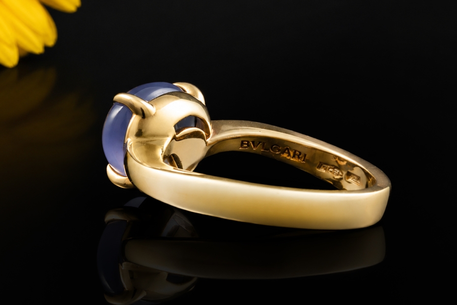 BVLGARI Mediterranean Eden Seltener Chalzedon Cabochon Ring Gelbgold 750 