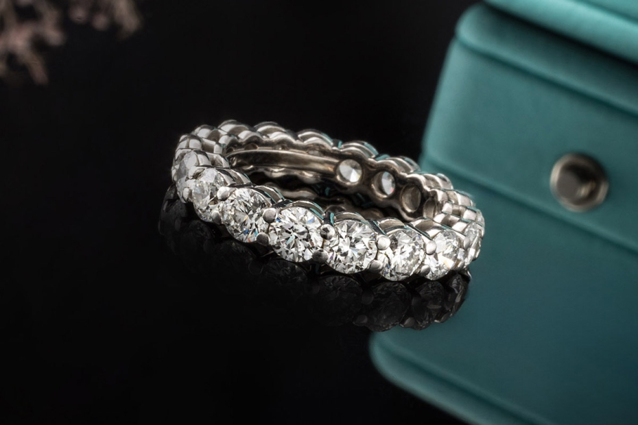 Tiffany & Co. Forever Ring Memoire Ehering mit Diamanten in 950er Platin 