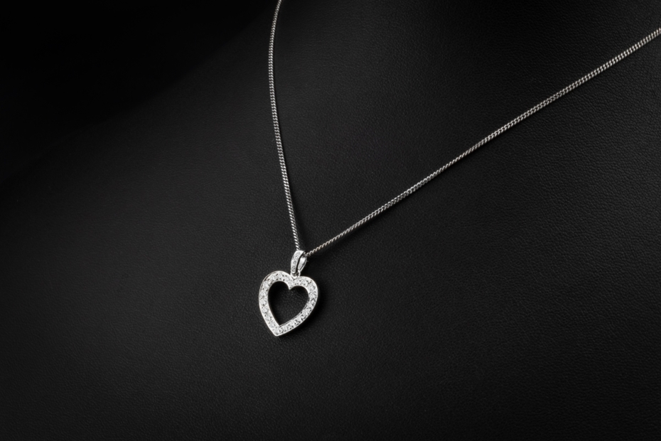 Tiffany & Co. Herz Anhänger mit Diamanten Vintage Modell in 950er Platin 