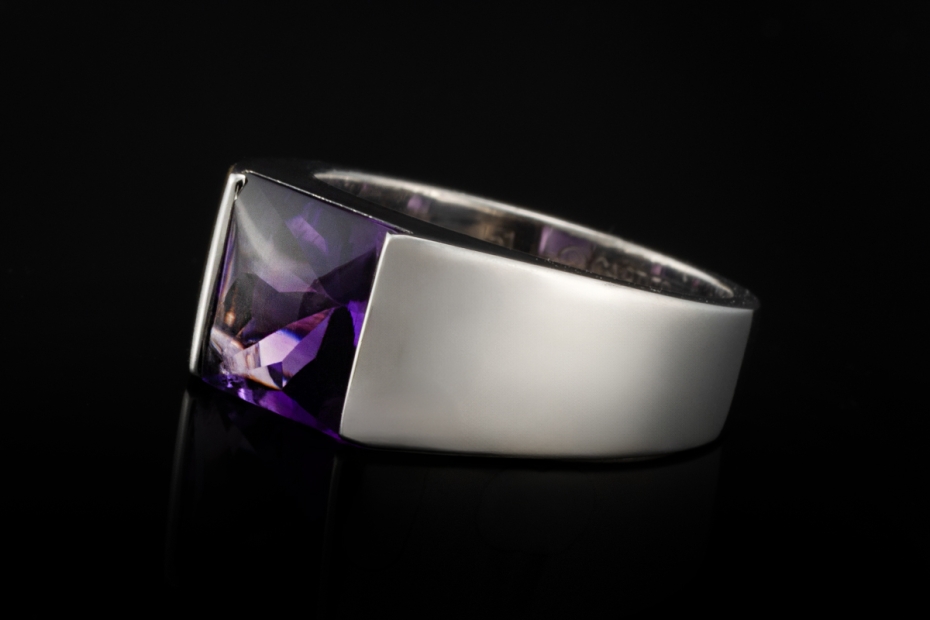 Cartier Tank Ring mit Amethyst Lila Großes Modell Gr. 52 in Weißgold 750 