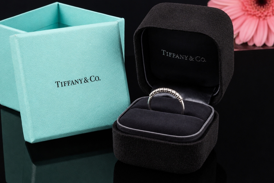 Tiffany & Co Forever Halbmemoire Ring mit 9 Diamanten in 950er Platin 55 