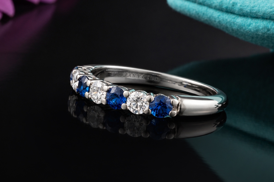 Tiffany & Co. Forever Ring Halbmemoire Saphire & Diamanten in Platin 950 