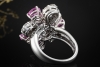 Sommerlicher Blüten Ring Pinke Saphire und Diamanten in 750er Weißgold 