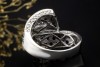 Black and White Ring Crossover mit Diamanten 750er Weißgold Handarbeit 