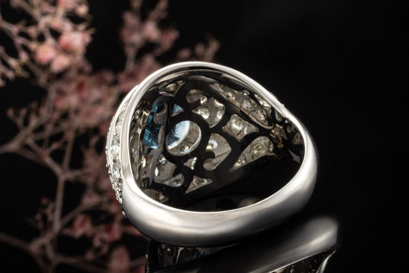 Aquamarin Ring Aparte Goldschmiedearbeit 3,8 Ct Diamanten 750er Weißgold 