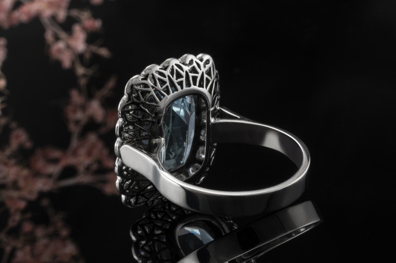 Art deco Ring Aquamarin mit Diamanten Rechteckige Arbeit in Weißgold 585 