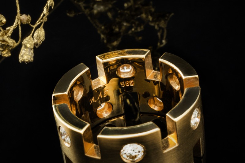 Massiver Ring Cut Outs Diamanten Handgefertigt Massiv in 585er Gelbgold 