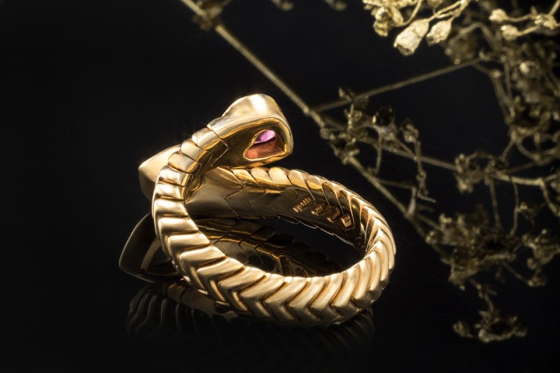 Bvlgari Spiga Herz Ring mit Rubellit Peridot Flexibel in 750er Gelbgold 