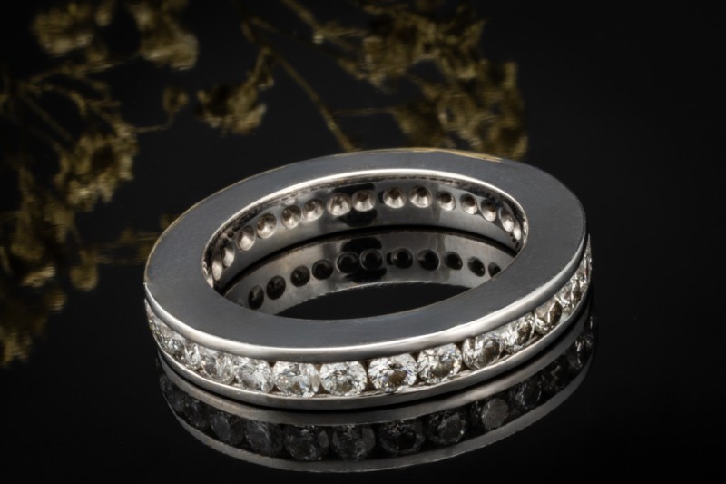 Memoire Ring mit Diamanten Massive Goldschmiedearbeit in Weißgold Gr. 53 