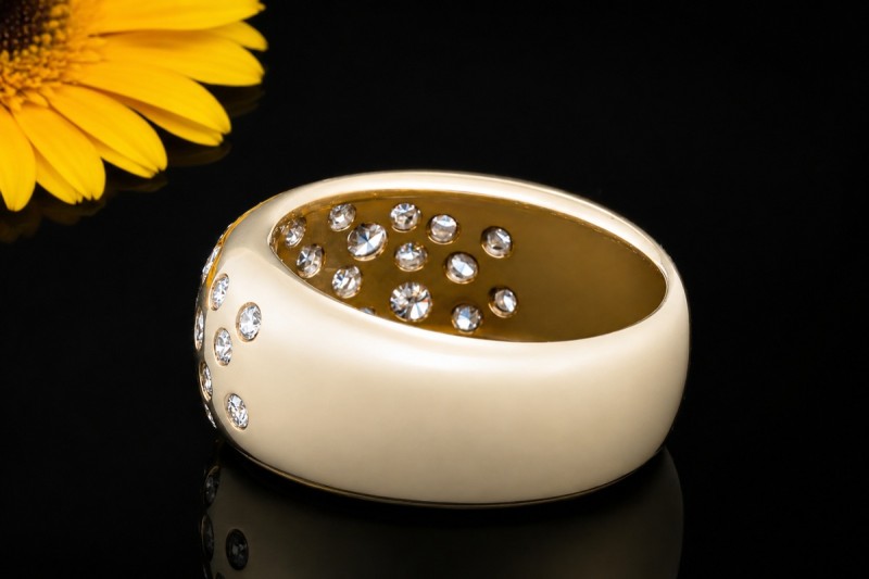 Sternenhimmel Ring mit feurigen Diamanten Handarbeit in 585er Gelbgold 