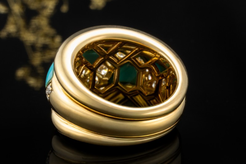 Cocktailring Ring mit Türkis dreieckig mit Diamanten in 750er Gelbgold 