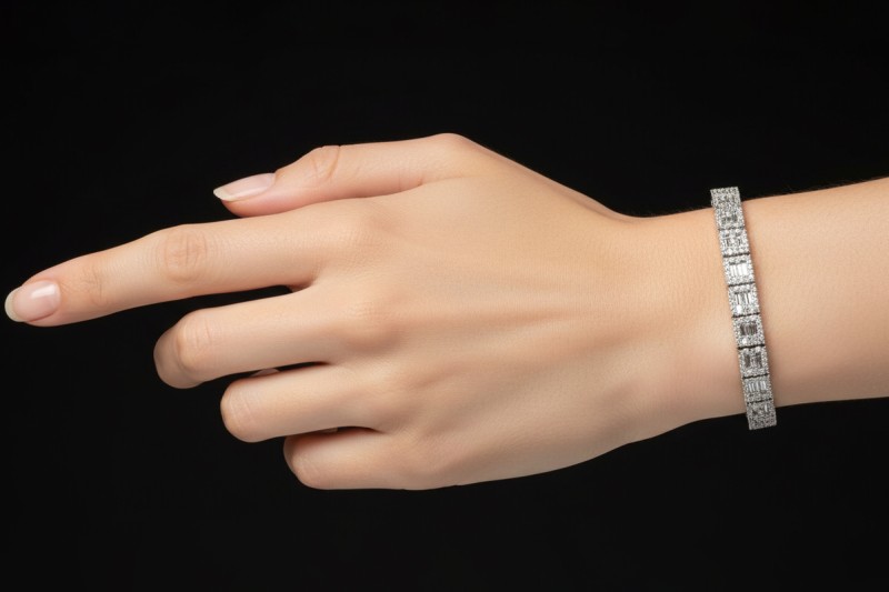 Kreatives Design Armband Klassiker mit Baguette Diamanten 750er Weißgold 