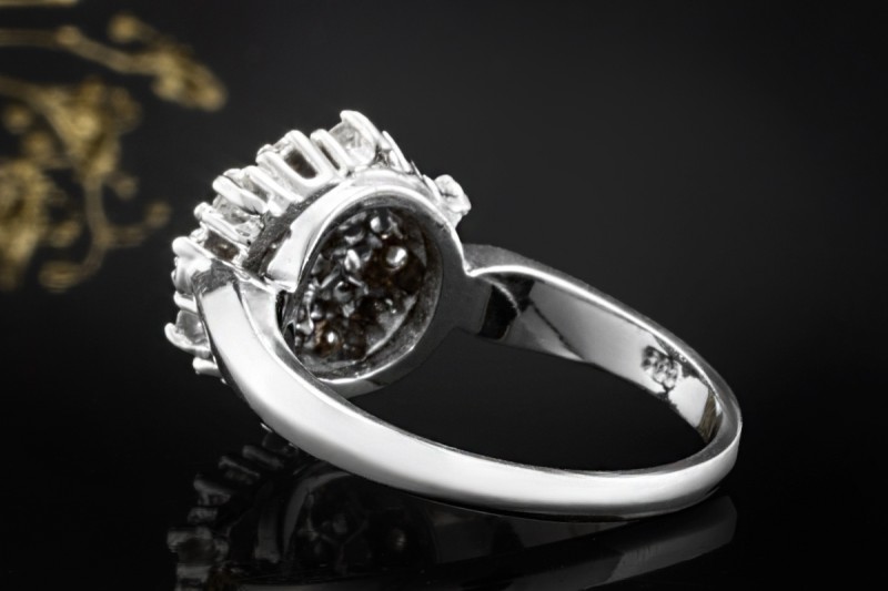 Diamant-Cluster Ring Diamanten 585er Weißgold Vintage Goldschmiedearbeit 