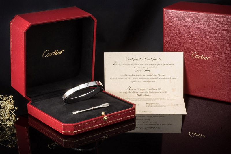Cartier Love Armreif Armband Bracelet in 750er Weißgold Größe 17 cm OVP 