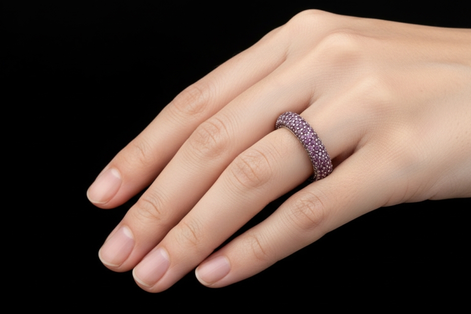 Memoire Ring mit Pavé Amethyst rundum massiv in 750er Weißgold Größe 56 