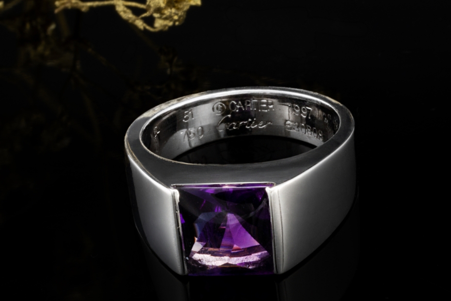 Cartier Tank Ring mit Amethyst Lila Großes Modell Gr. 52 in Weißgold 750 