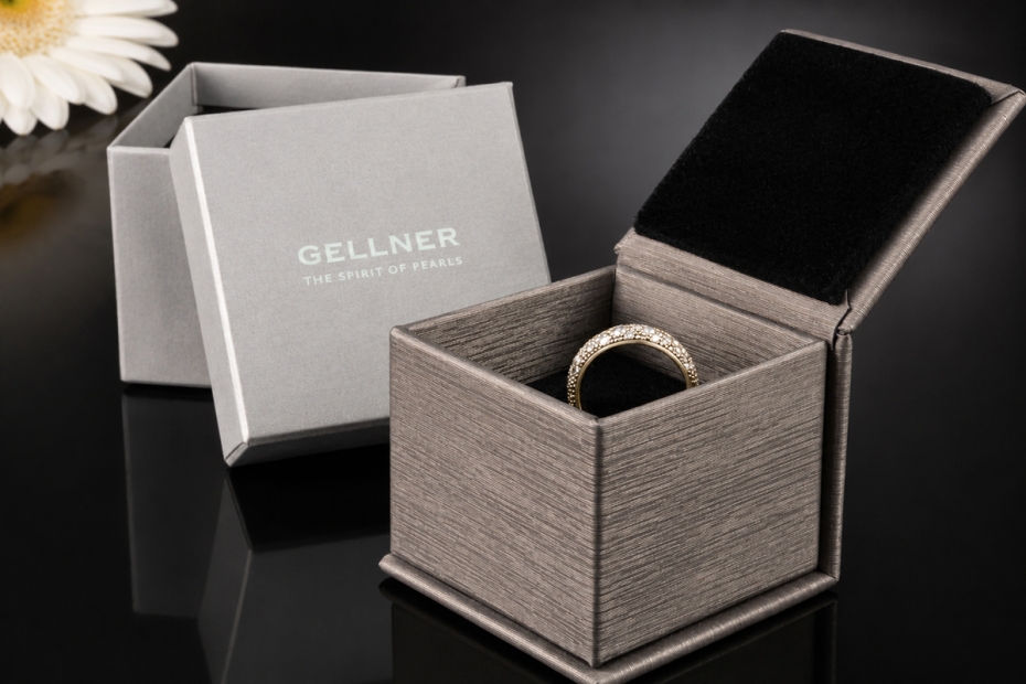 Gellner Ring mit Diamanten und geschwärzter Struktur in 750er Weißgold 