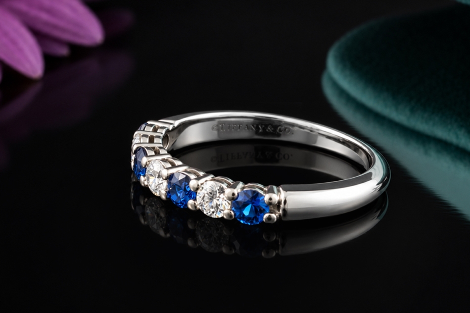 Tiffany & Co. Forever Ring Halbmemoire Saphire & Diamanten in Platin 950 