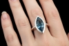 Ring Blauer Topas Edeltopas im Navetteschliff Massiv in 750er Weißgold 